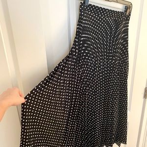 NEW Max Studio Super Fun Polka Dotted Pleated Flowy Skirt: Size Small!